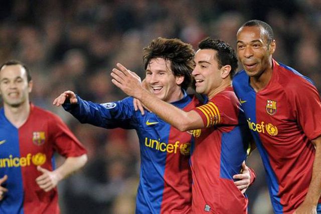 Henry sai em defesa de Messi e lembra ‘recado’ de Xavi