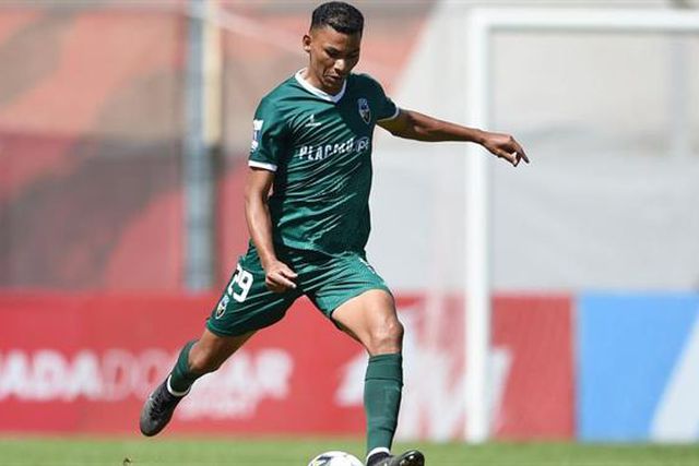 Farense vence na Madeira e subida fica mais perto (veja o resumo)