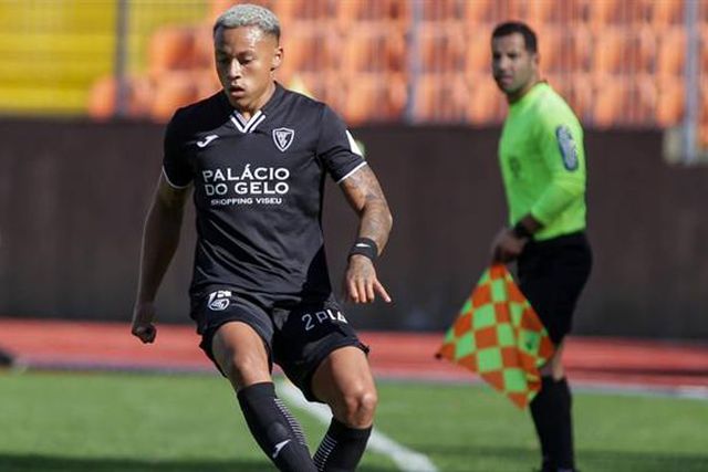 Extremo alemão do Académico na mira dos vitorianos