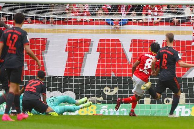 Bayern em crise: derrota e liderança em risco (veja os golos)