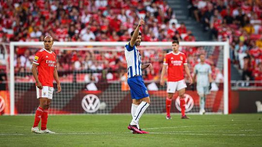 Maldição de abril? Benfica perdeu três jogos com o FC Porto em casa