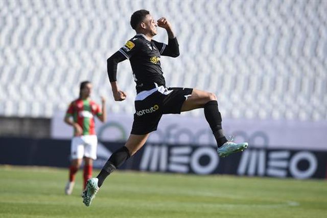 Marítimo perde com Casa Pia e o perigo aumenta