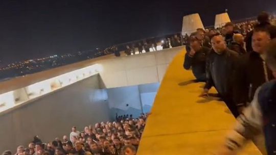 Centenas de adeptos do Inter barrados à entrada do Dragão (vídeo)