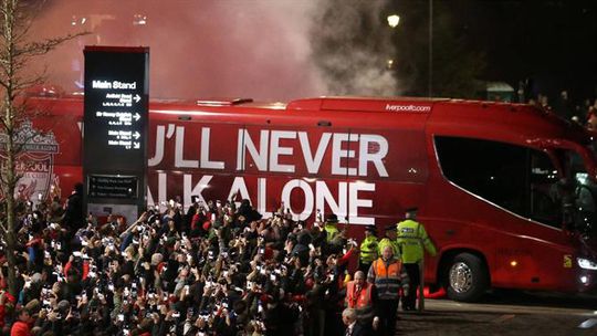 Ataque ao autocarro do Liverpool condenado