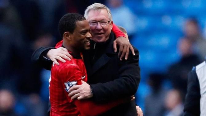 Evra lembra negociações com Ferguson: «Senti que estava a ser entrevistado pelo FBI»