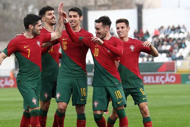 Portugal bate Noruega com obra de arte de André Almeida