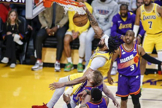 Lakers batem Suns e regressam à zona de ‘play-in’; Neemias Queta em grande