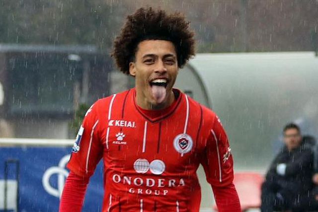 Golaço e duas assistências para Serginho Andrade… em 45 minutos (vídeos)