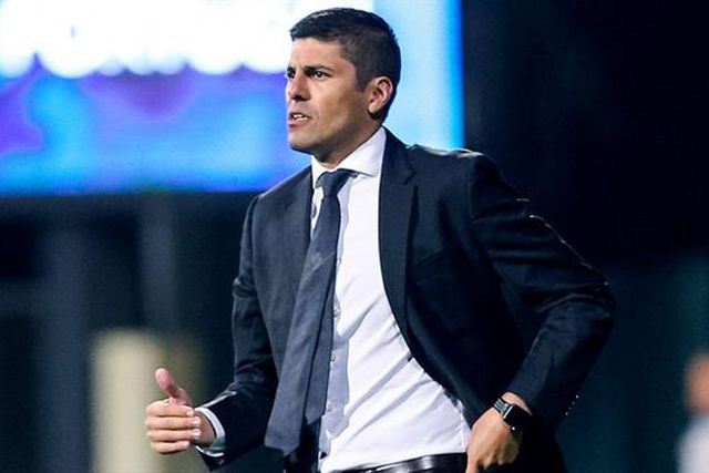 Francisco Neto divulga convocatória para jogos de preparação