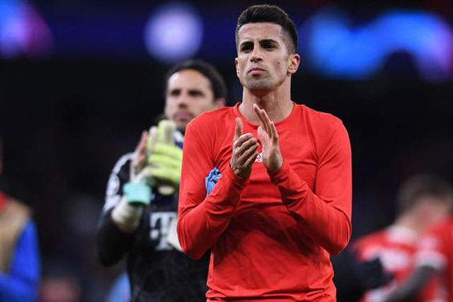 Guardiola terá barrado empréstimo de Cancelo