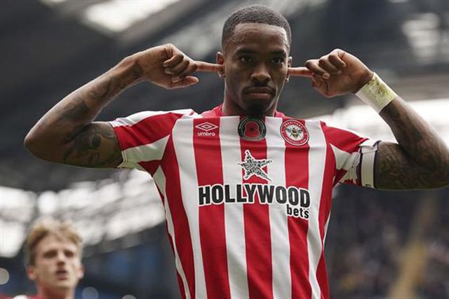 Adepto banido três anos por insultar jogador nas redes sociais