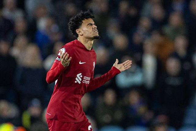 Luis Díaz regressa aos relvados após seis meses (vídeo)