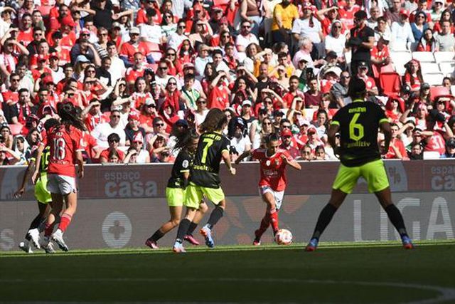 HISTÓRICO: dérbi na Luz bate recorde de assistência em Portugal!