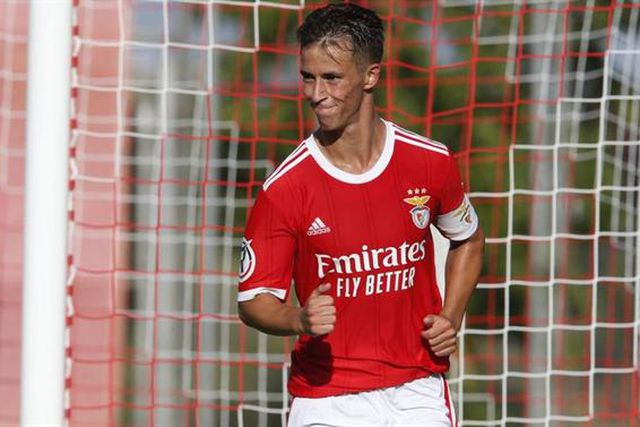 Hugo Félix não quis ficar atrás do irmão