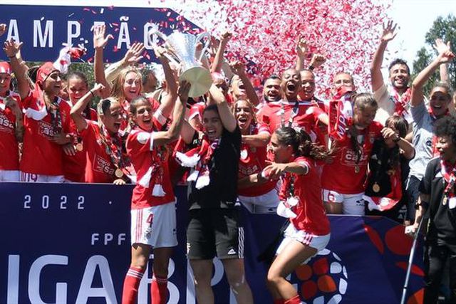 Benfica sagra-se tricampeão nacional (fotos)