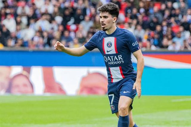 Vitinha amplia vantagem do PSG (vídeo)