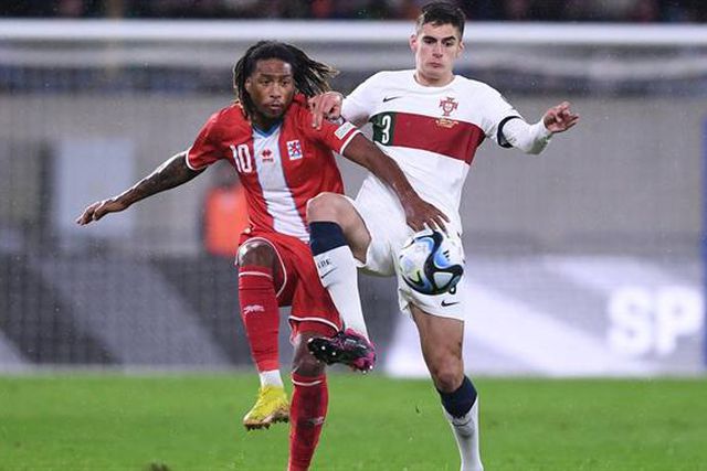 «Muito contente com o que vi de Gonçalo Inácio e António Silva»