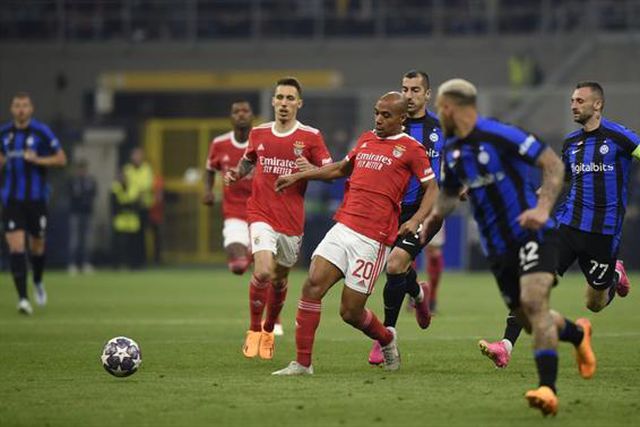 Benfica cai de pé em Milão com €72,5 milhões no bolso (veja os golos)