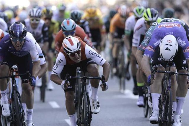 Volta à Catalunha: Kaden Groves acertou contas com 'sprinters'