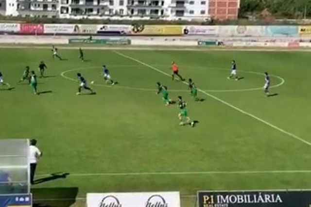 O golo do Ericeirense na Lourinhã que causou polémica (vídeo)