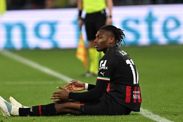 «O penálti de Rafael Leão sobre Lozano é muito claro»