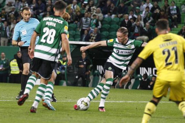 Golo de Nuno Santos deu a volta ao mundo e fala-se do prémio Puskás