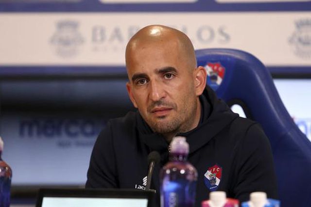 «Fran Navarro é o melhor ponta de lança do futebol português»