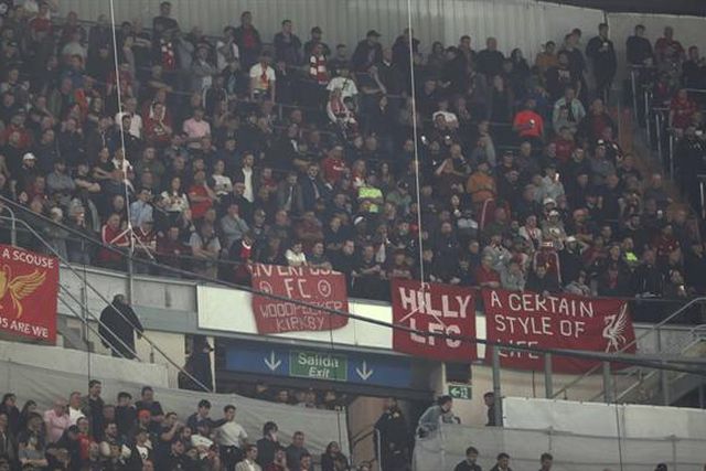 Real Madrid passou o 'You'll Never Walk Alone' no final do jogo (vídeo)