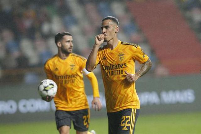 «Marquei um bom golo e fico feliz por ajudar a equipa»