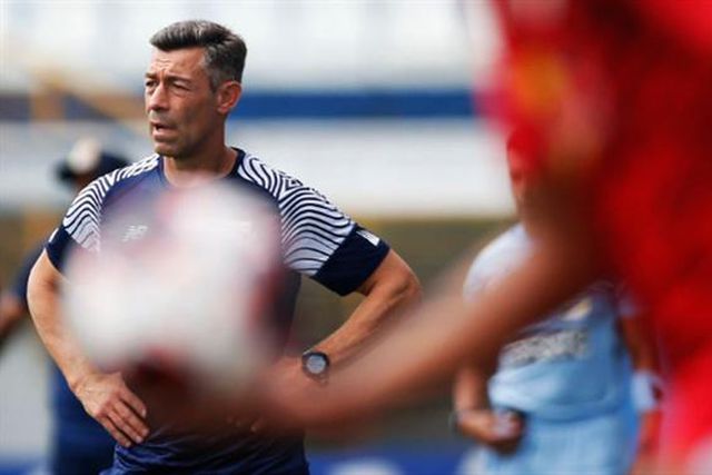 Bragantino eliminado da Taça, Caixinha deixa aviso depois de «pior jogo»