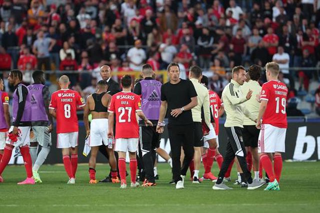 Sabe há quanto tempo a águia não perdia três jogos seguidos?