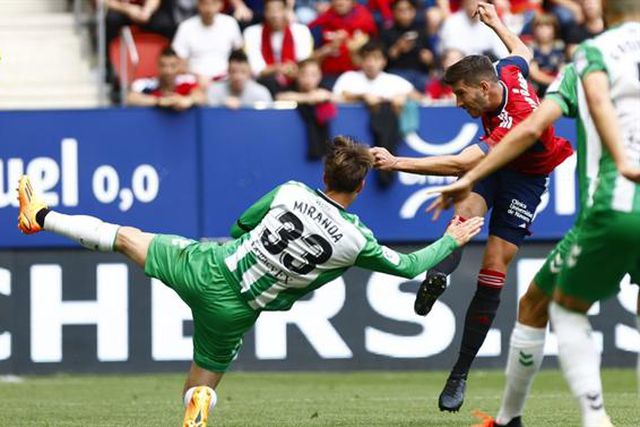 Bétis perde terreno para a Champions