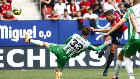 Bétis perde terreno para a Champions