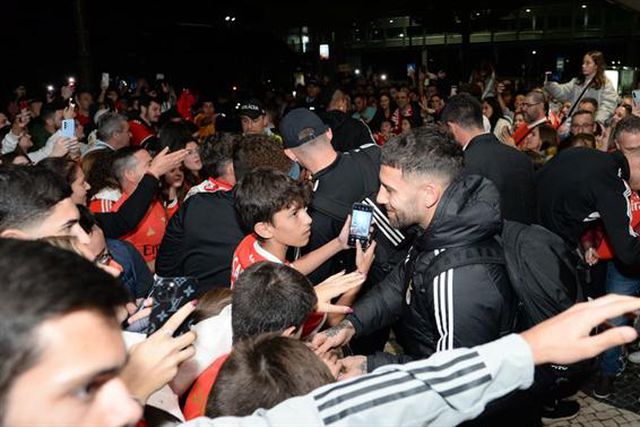 Equipa já está na Madeira: atraso superior a três horas!