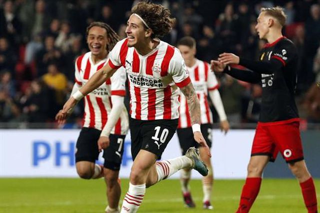 Fábio Silva marca na goleada do PSV Eindhoven (veja o golo)