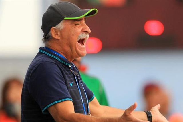 Mário Narciso convoca 15 jogadores para estágio de preparação