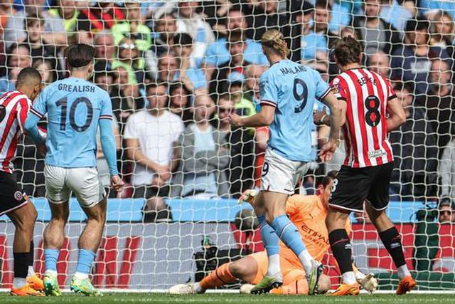 Mahrez guiou passeio do City em Wembley: Bernardo e Rúben na final (veja os golos)