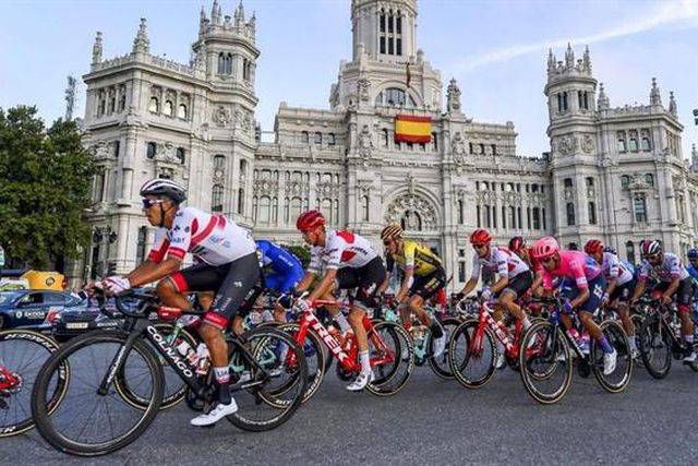 Volta à Espanha começa... numa plataforma marítima