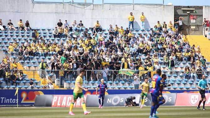 Apupos dos adeptos e o susto de Alvalade