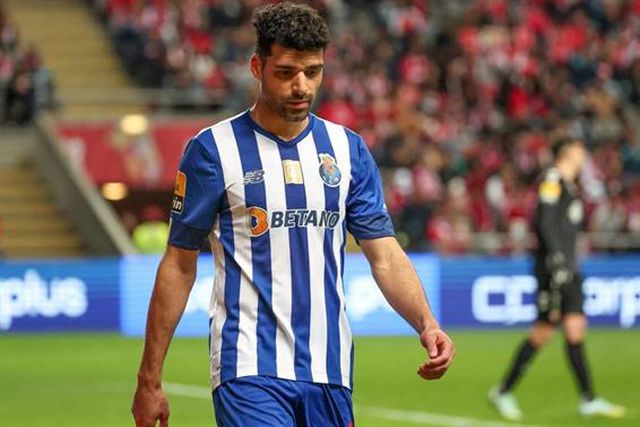 A dois golos de dupla do Benfica, Taremi sonha com a prata