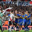 Batalha campal a fechar o River Plate-Boca Juniors (vídeos e fotos)