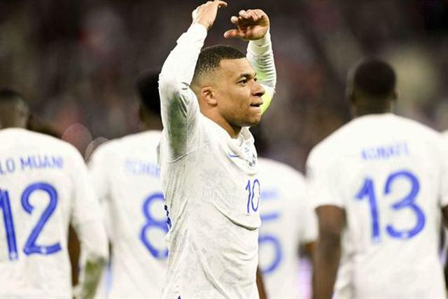 Mbappé marca primeiro golo como capitão da França (vídeo)