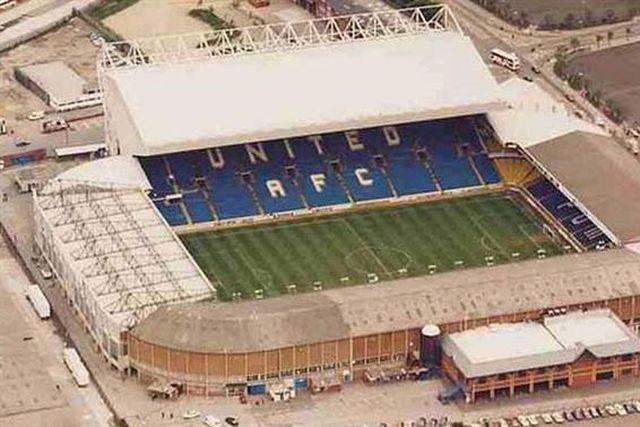 Estádio Elland Road fechado e evacuado após «ameaça de segurança»