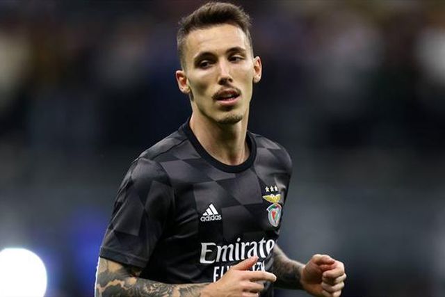 Grimaldo apontado à Premier League