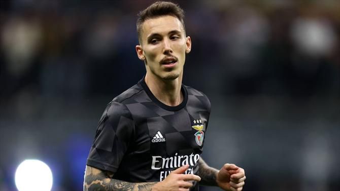 Grimaldo apontado à Premier League