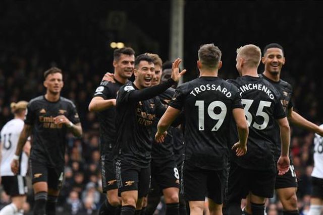 Arsenal a todo o gás antes da receção ao Sporting: 3-0 ao Fulham, de Marco Silva, ao intervalo (vídeos)