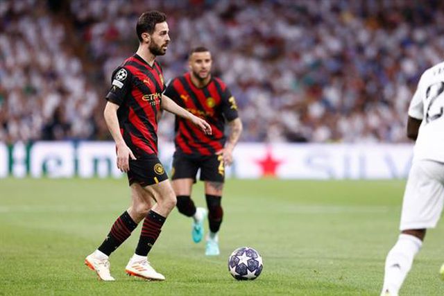 Obras de arte de Vinícius e De Bruyne deixam tudo empatado