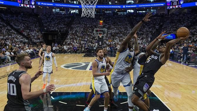 17 anos depois, Sacramento Kings entram a vencer nos play-off frente ao campeão