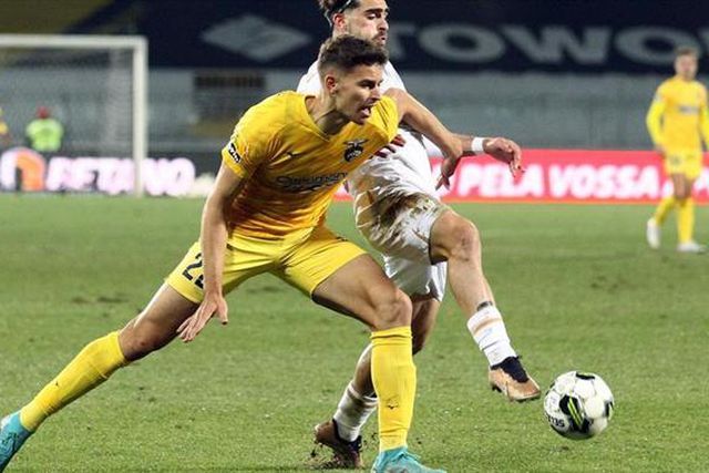 Meia Europa de olho em Filipe Relvas