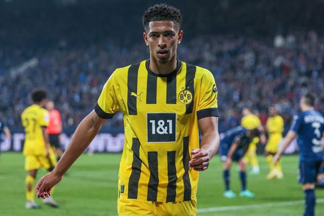 Dortmund tenta travar saída de Bellingham com muitos milhões